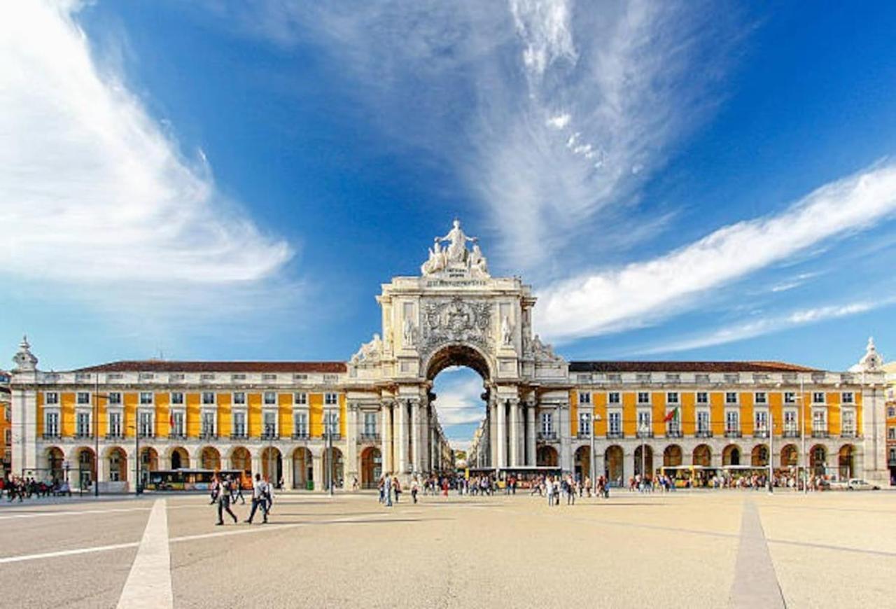 2 Bedroom Apartment For 4 People With Free Public Parking Lisboa Εξωτερικό φωτογραφία