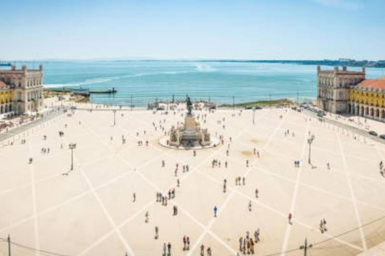 2 Bedroom Apartment For 4 People With Free Public Parking Lisboa Εξωτερικό φωτογραφία