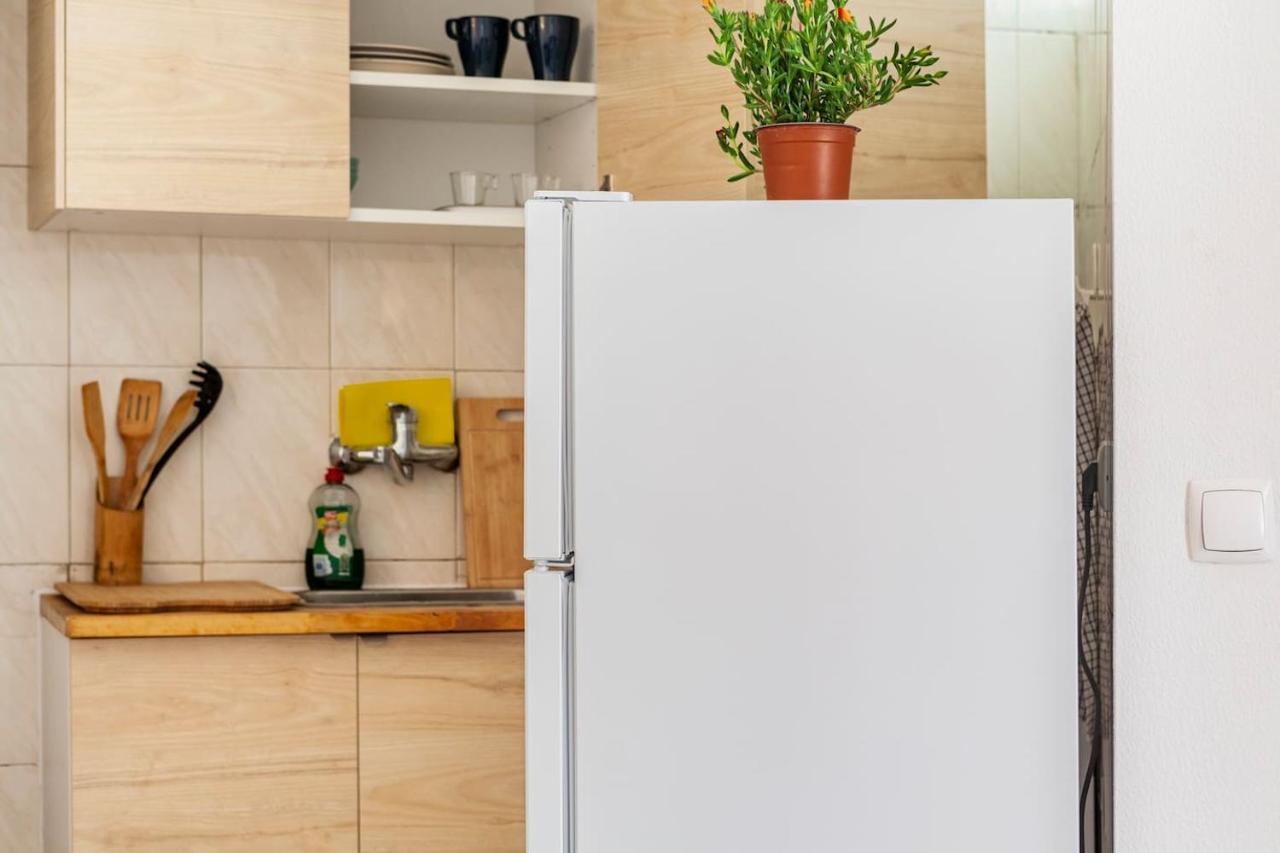 2 Bedroom Apartment For 4 People With Free Public Parking Lisboa Εξωτερικό φωτογραφία