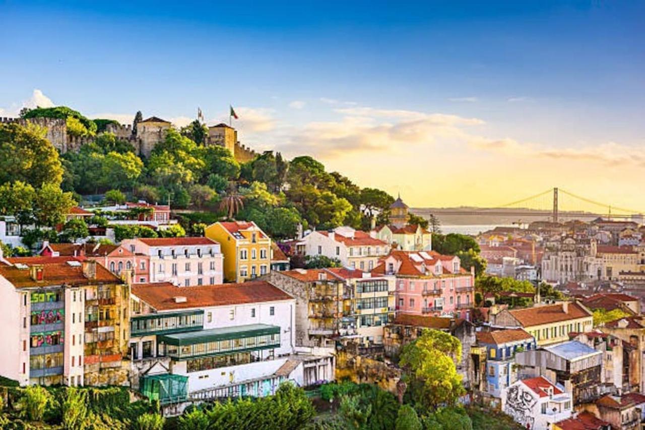 2 Bedroom Apartment For 4 People With Free Public Parking Lisboa Εξωτερικό φωτογραφία